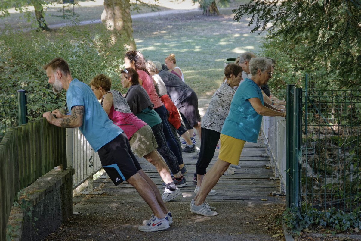 oxyg-nation-dans-le-parc-thermal-a-yenou-pour-contrex-ville-tourisme-min-2788132